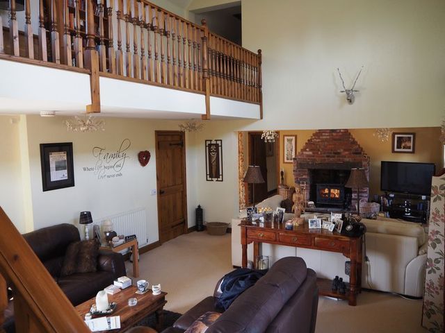  Image of 4 bedroom Detached house for sale in Norwell Lane Cromwell Newark NG23 at Norwell Lane Cromwell Newark, NG23 6JQ