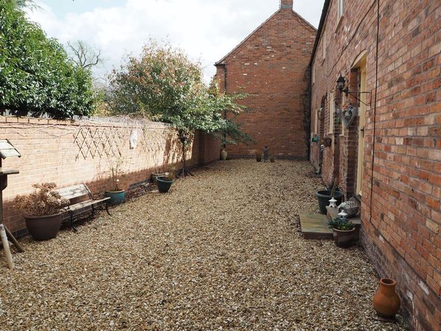  Image of 4 bedroom Detached house for sale in Norwell Lane Cromwell Newark NG23 at Norwell Lane Cromwell Newark, NG23 6JQ