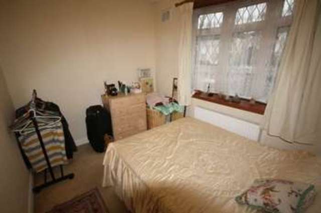  Image of 2 bedroom Detached house to rent in Norwood Gardens Yeading Hayes UB4 at Norwood Gardens  Hayes, UB4 9LU