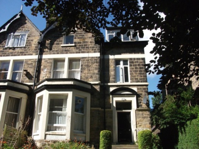  Image of Apartment to rent in Oak Road Potternewton Leeds LS7 at Oak Road Potternewton Leeds, LS7 3JU