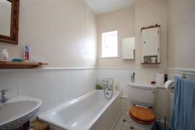  Image of 2 bedroom End of Terrace for sale in Oakhill Road Sutton SM1 at Sutton Surrey Sutton, SM1 3AG