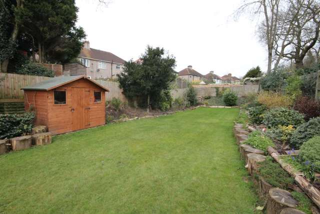  Image of 4 bedroom Bungalow for sale in Old Road Crayford Dartford DA1 at Old Road Crayford Dartford, DA1 4DW