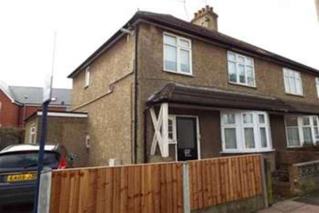  Image of 1 bedroom Maisonette to rent in Ongar Road Brentwood CM15 at Brentwood, CM15 9EA