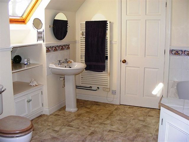  Image of 4 bedroom Detached house to rent in Castle Lane Boothby Graffoe Lincoln LN5 at Boothby Graffoe Lincoln Boothby Graffoe, LN5 0LF