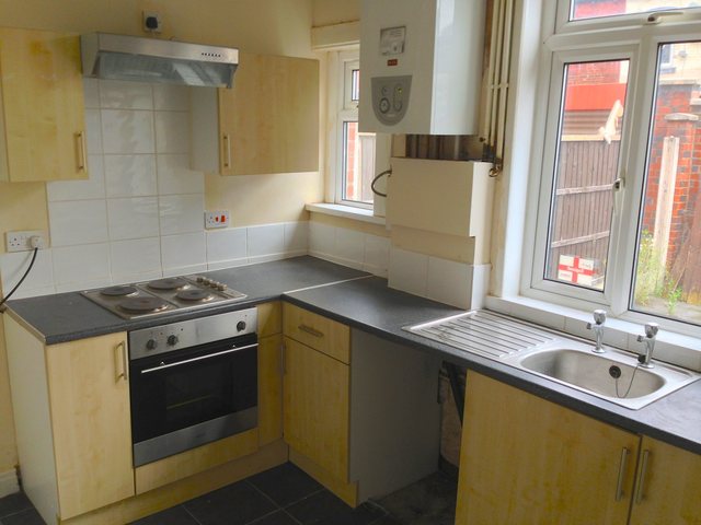  Image of 2 bedroom Detached house to rent in Oxford Grove Bolton BL1 at Bolton  Bolton, BL1 3BH