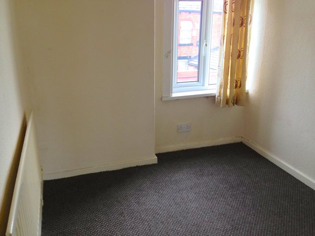  Image of 2 bedroom Detached house to rent in Oxford Grove Bolton BL1 at Bolton  Bolton, BL1 3BH