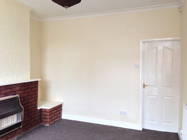  Image of 2 bedroom Detached house to rent in Oxford Grove Bolton BL1 at Bolton  Bolton, BL1 3BH