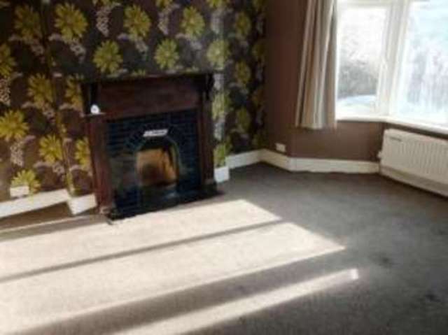  Image of 5 bedroom Terraced house for sale in Batson Gardens Paignton TQ4 at Paignton Devon Goodrington, TQ4 5LT