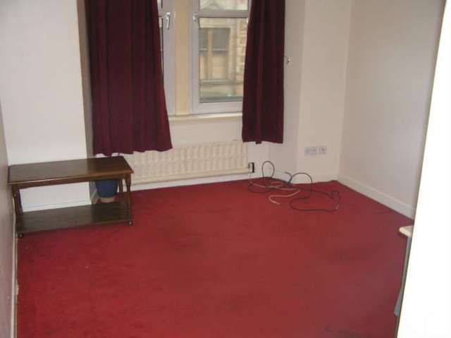  Image of 2 bedroom Flat to rent in Paisley Road West Govan Glasgow G51 at Paisley Road West Kinning Park Glasgow, G51 1LF