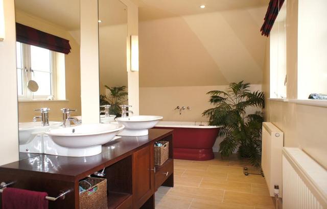  Image of 4 bedroom Detached house for sale in Pardown Oakley Basingstoke RG23 at Oakley, RG23 7DZ
