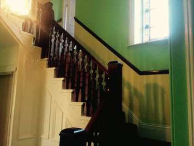  Image of 7 bedroom Detached house to rent in Park Drive Huddersfield HD1 at Park Drive  Huddersfield, HD1 4EG