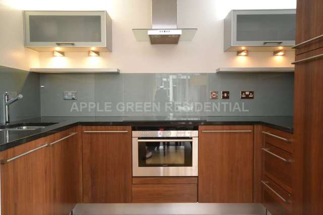  Image of 2 bedroom Apartment to rent in Baker Street London NW1 at Baker Street Baker Street London, NW1 6XE
