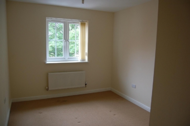  Image of 2 bedroom Flat to rent in Parkway South Doncaster DN2 at Parkway Court  Doncaster, DN2 4BF