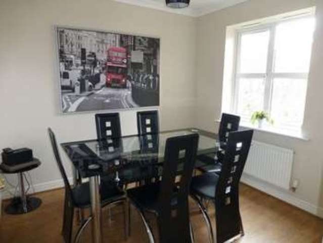  Image of 4 bedroom Detached house for sale in Pear Tree Close Sleaford NG34 at Pear Tree Close  Sleaford, NG34 7XJ