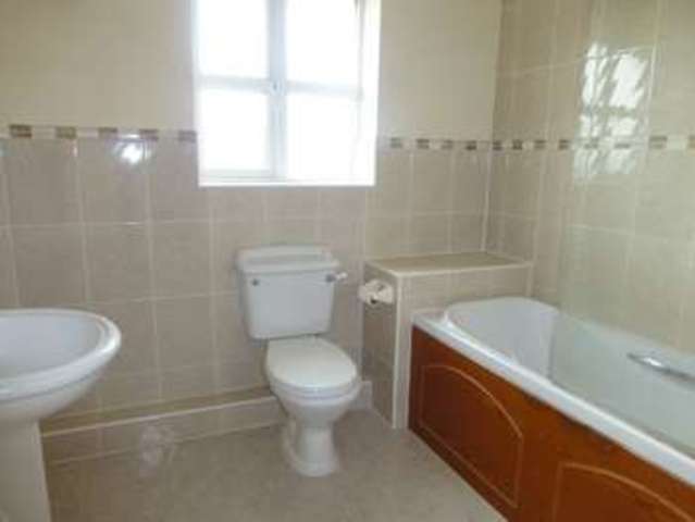  Image of 4 bedroom Detached house for sale in Pear Tree Close Sleaford NG34 at Pear Tree Close  Sleaford, NG34 7XJ