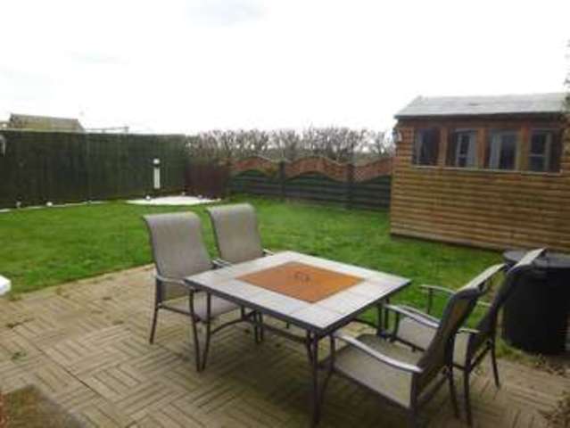  Image of 4 bedroom Detached house for sale in Pear Tree Close Sleaford NG34 at Pear Tree Close  Sleaford, NG34 7XJ