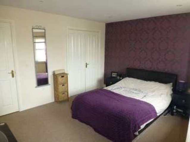  Image of 4 bedroom Detached house for sale in Pear Tree Close Sleaford NG34 at Pear Tree Close  Sleaford, NG34 7XJ