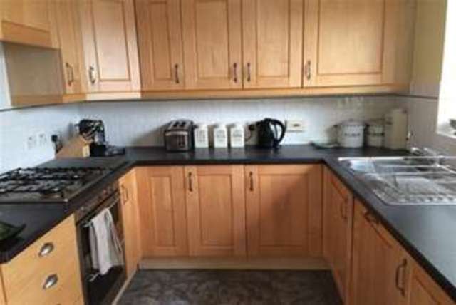  Image of 4 bedroom Property to rent in Pecche Place Chineham Basingstoke RG24 at Basingstoke, RG24 8AA