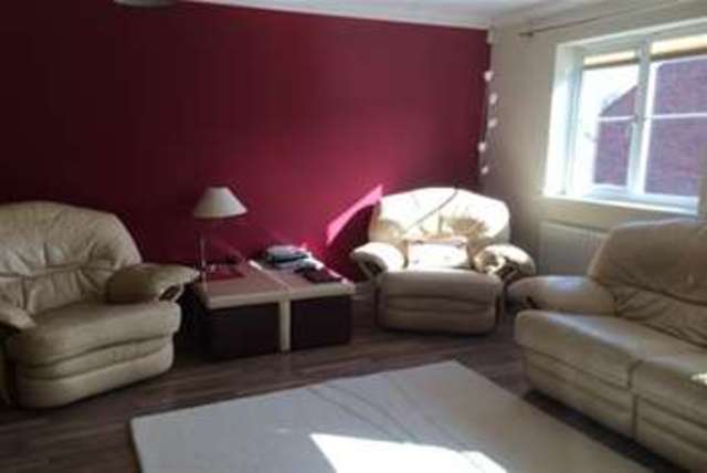  Image of 4 bedroom Property to rent in Pecche Place Chineham Basingstoke RG24 at Basingstoke, RG24 8AA
