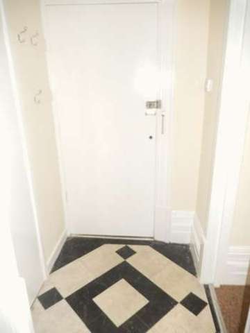  Image of 1 bedroom Flat to rent in Pen-Y-Lan Road Penylan Cardiff CF23 at Pen-Y-Lan Road  Cardiff, CF23 5HW