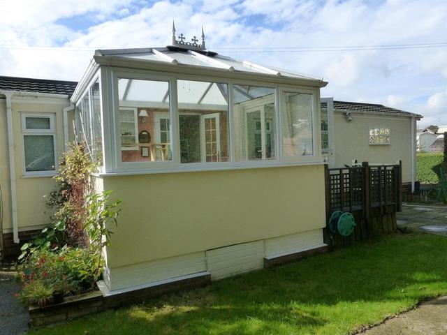  Image of 1 bedroom Detached house for sale in Peters Avenue London Colney St. Albans AL2 at Peters Avenue London Colney St. Albans, AL2 1NQ