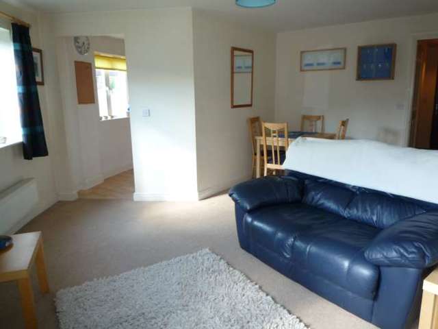 Image of 2 bedroom Flat to rent in Michaels Mews Aylesbury HP19 at Phoenix House, Michaels Mews Fairford Leys Aylesbury, HP19 7GH
