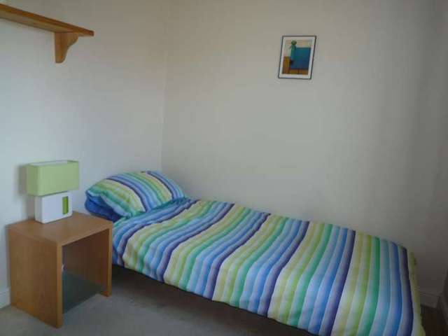  Image of 2 bedroom Flat to rent in Michaels Mews Aylesbury HP19 at Phoenix House, Michaels Mews Fairford Leys Aylesbury, HP19 7GH