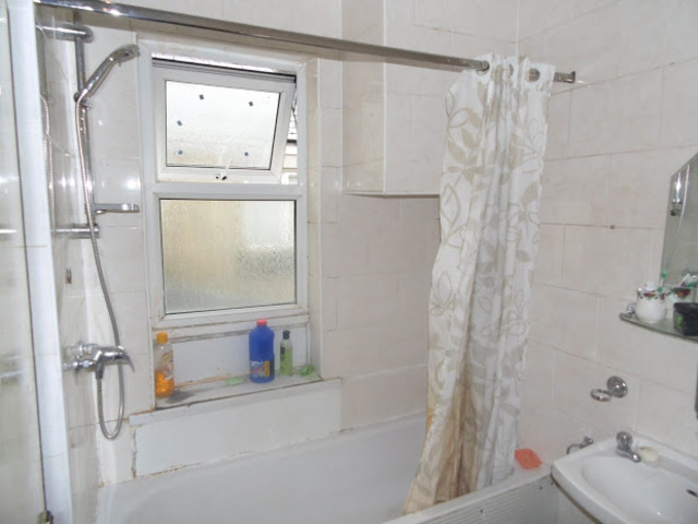  Image of 5 bedroom House Share to rent in Piercefield Place Cardiff CF24 at Piercefield Place  Cardiff, CF24 0LD