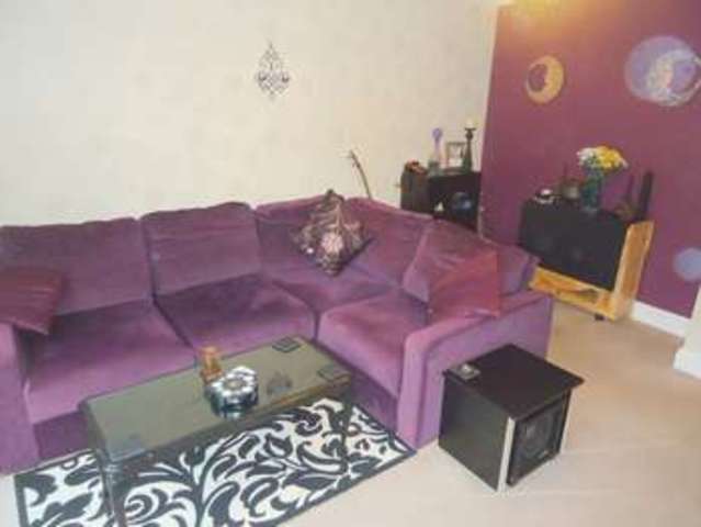  Image of 2 bedroom Terraced house for sale in Plantation Walk Hemel Hempstead HP1 at Plantation Walk  Hemel Hempstead, HP1 3LY