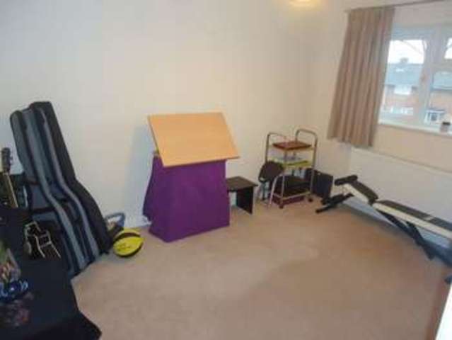  Image of 2 bedroom Terraced house for sale in Plantation Walk Hemel Hempstead HP1 at Plantation Walk  Hemel Hempstead, HP1 3LY