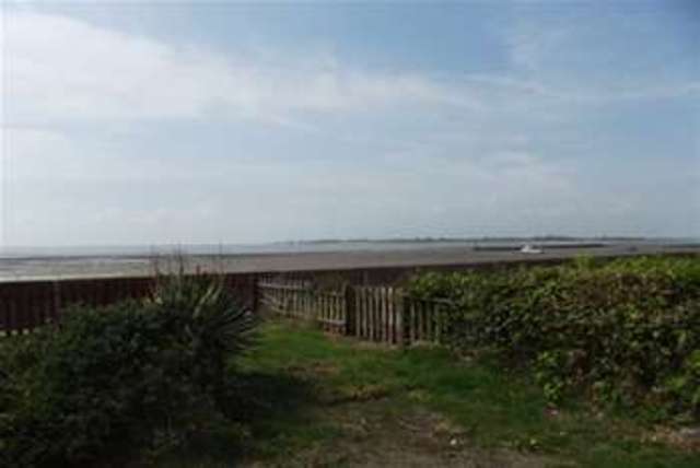  Image of 2 bedroom Detached house to rent in Eastern Promenade Point Clear Bay Clacton-on-Sea CO16 at Clacton-on-Sea, CO16 8LG