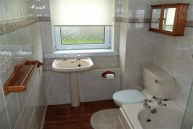  Image of 1 bedroom Flat to rent in Portland Place Hamilton ML3 at Hamilton, ML3 7LA