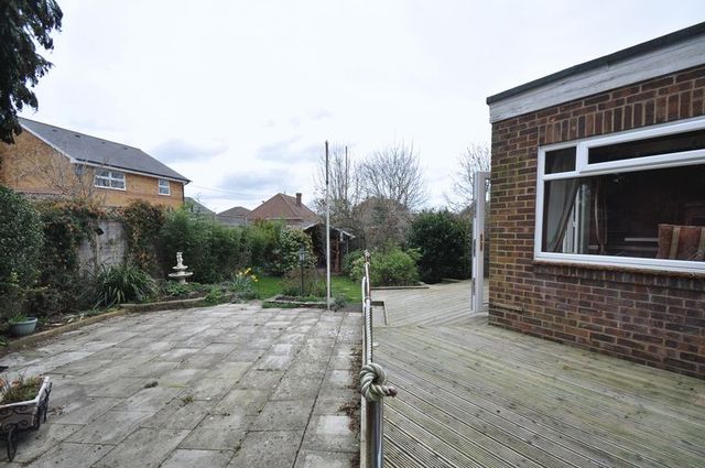  Image of 3 bedroom Detached house for sale in Portsmouth Road Southampton SO19 at Portsmouth Road  Southampton, SO19 9LY