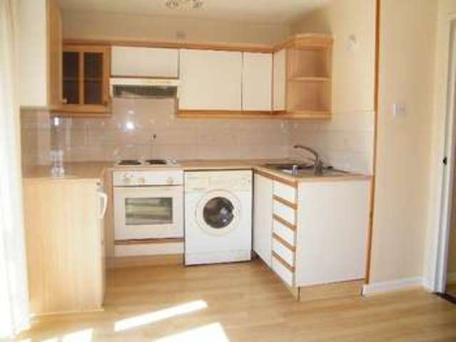 Image of 1 bedroom Flat to rent in Westridge Road Southampton SO17 at 17 Westridge Road  Southampton, SO17 2HP