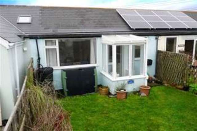  Image of 2 bedroom Bungalow to rent in Castle Drive Praa Sands Penzance TR20 at Penzance, TR20 9TG
