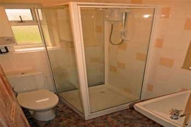  Image of 2 bedroom Bungalow to rent in Castle Drive Praa Sands Penzance TR20 at Penzance, TR20 9TG