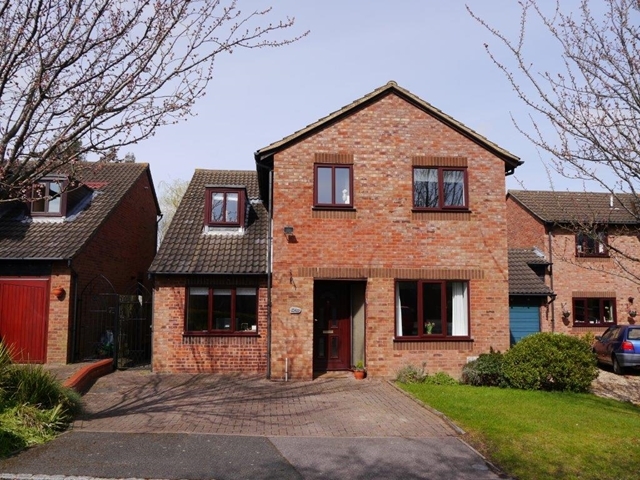  Image of 4 bedroom Detached house to rent in Edgecote Great Holm Milton Keynes MK8 at Edgecote Great Holm Milton keynes, MK8 9ER