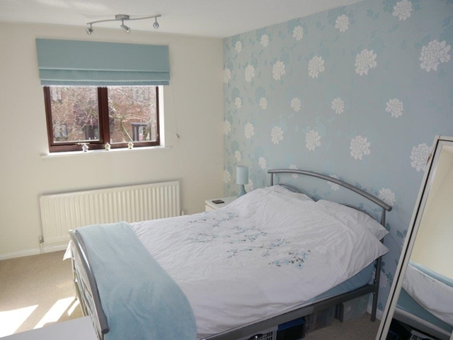  Image of 4 bedroom Detached house to rent in Edgecote Great Holm Milton Keynes MK8 at Edgecote Great Holm Milton keynes, MK8 9ER