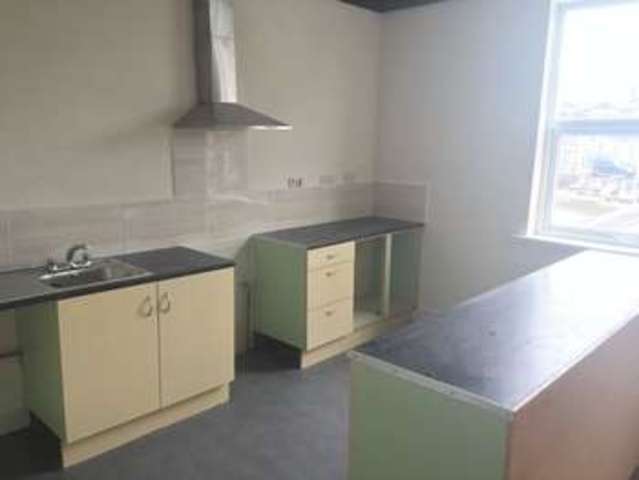  Image of 2 bedroom Flat to rent in Prestwood Road Wolverhampton WV11 at Prestwood Road Wednesfield Wednesfield, WV11 1RF