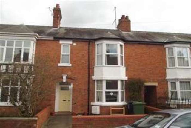  Image of 3 bedroom Terraced house to rent in Princess Road Evesham WR11 at Evesham, WR11 4QG