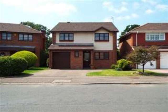  Image of 4 bedroom Detached house to rent in Priors Drive Old Catton Norwich NR6 at Norwich, NR6 7LJ