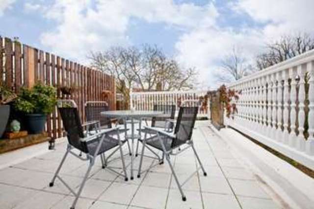  Image of 2 bedroom Flat for sale in Priory Avenue London W4 at Chiswick, W4 1TX