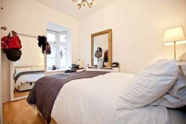  Image of 2 bedroom Flat for sale in Priory Avenue London W4 at Chiswick, W4 1TX