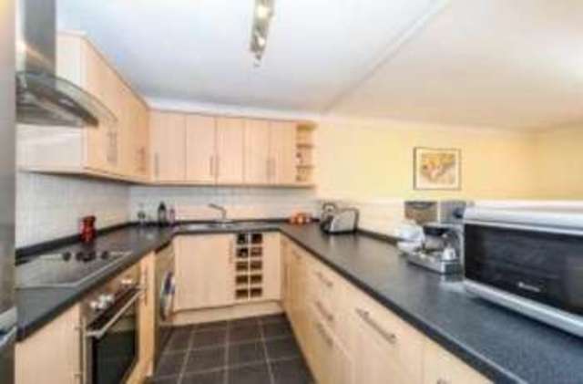  Image of 1 bedroom Flat for sale in Puller Road Barnet EN5 at High Barnet  High Barnet, EN5 4HQ