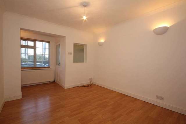  Image of 2 bedroom Cottage for sale in Puller Road Hemel Hempstead HP1 at Puller Road  Hemel Hempstead, HP1 1QL
