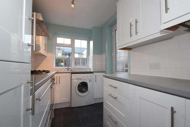 Image of 2 bedroom Cottage for sale in Puller Road Hemel Hempstead HP1 at Puller Road  Hemel Hempstead, HP1 1QL