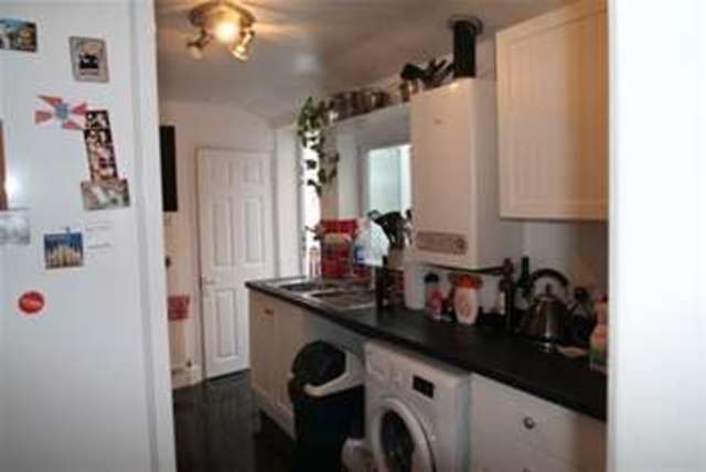  Image of 3 bedroom Detached house to rent in Purrett Road London SE18 at London, SE18 1JR