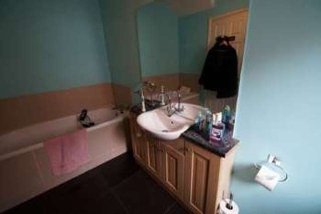  Image of 1 bedroom Flat for sale in Quantock Road Weston-super-Mare BS23 at Quantock Road  Weston-Super-Mare, BS23 4DU