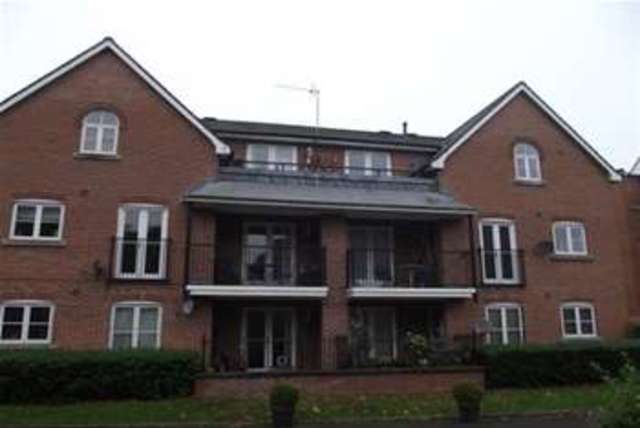  Image of 2 bedroom Flat to rent in Quayside Walk Marchwood Southampton SO40 at Southampton, SO40 4AH