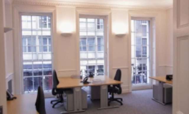  Image of Detached house to rent in Queen Street London W1J at Green Park W1J London, W1J 5PA
